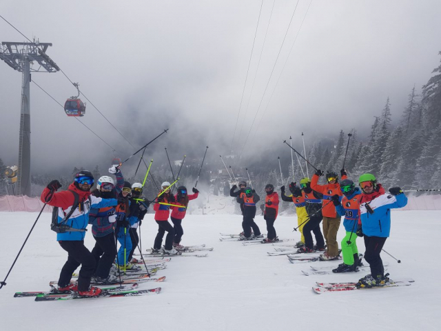 Lectii si cursuri de ski pentru adolescenti Poiana Brasov