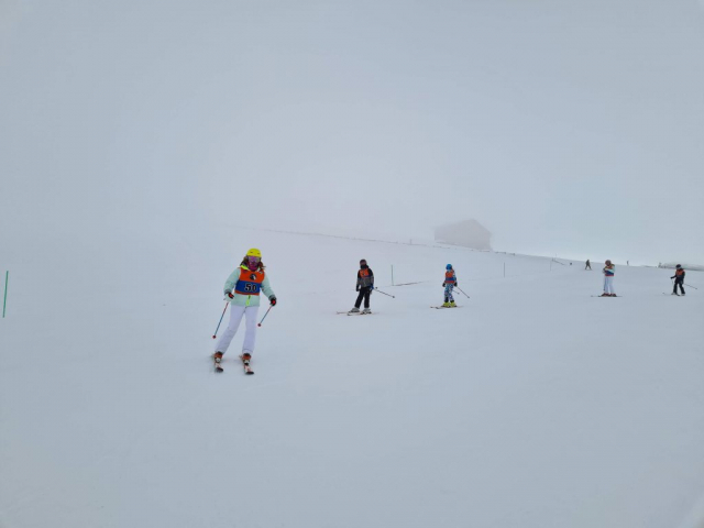 Cursuri ski copii Sinaia - Cota 2000